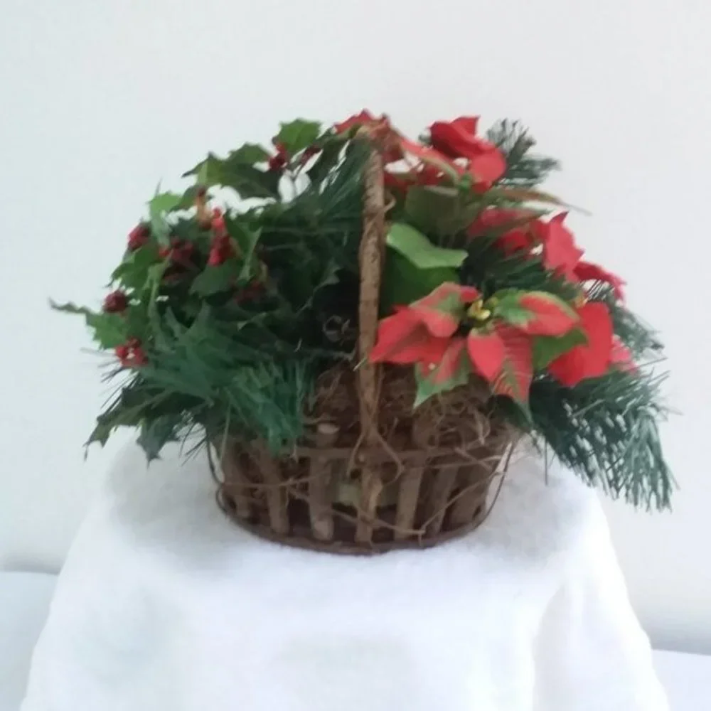 Christmas Grapevine BASKET Poinsettia Holly Berry Evergreen Holiday Décor
